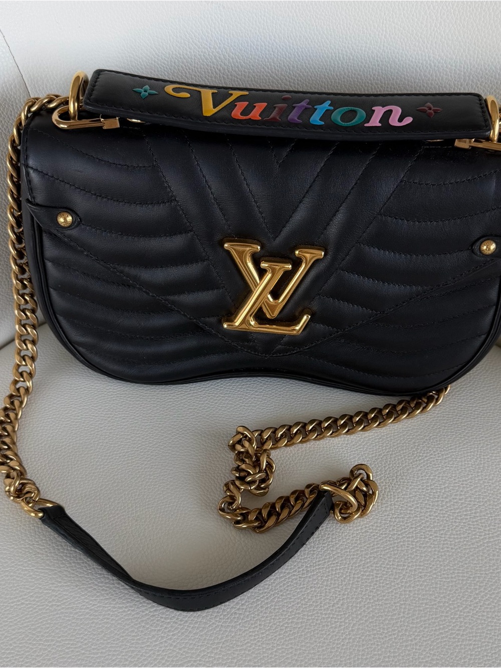 Louis Vuitton New Wave Chain MM – Black Leather – Authentic